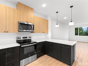 1421 SW 111th Lane, Seattle WA 98164