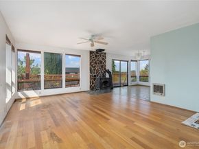 831 Puget Drive, Edmonds WA 98020