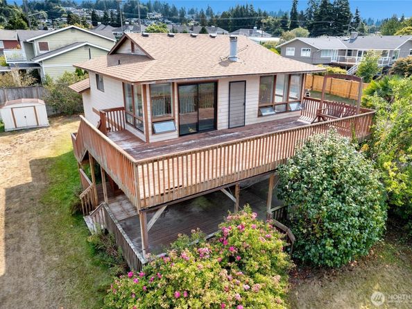 831 Puget Drive, Edmonds WA 98020