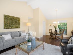 18430 NE 15th Place, Bellevue WA 98008