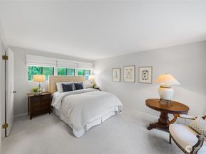 18430 NE 15th Place, Bellevue WA 98008