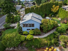 18430 NE 15th Place, Bellevue WA 98008