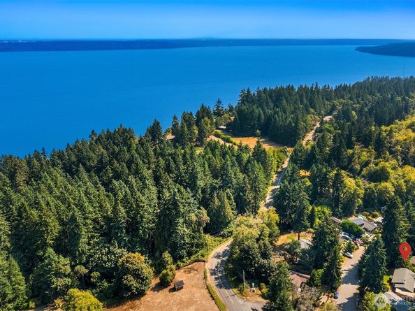 19011 87th Place SW, Vashon WA 98070