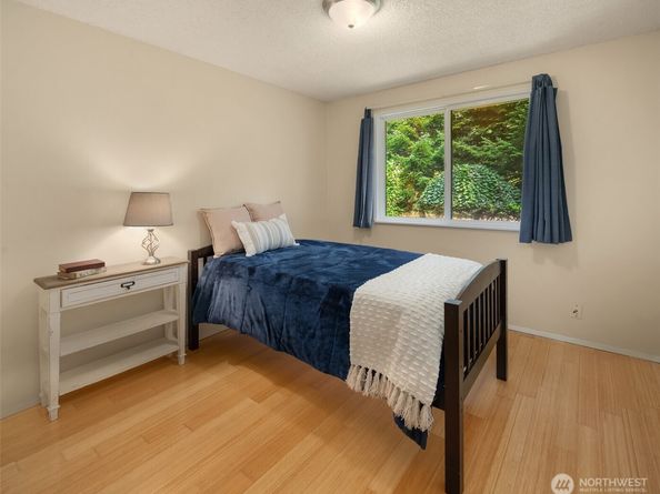 19011 87th Place SW, Vashon WA 98070