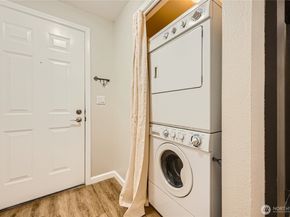 3045 20th Avenue W 108, Seattle WA 98199