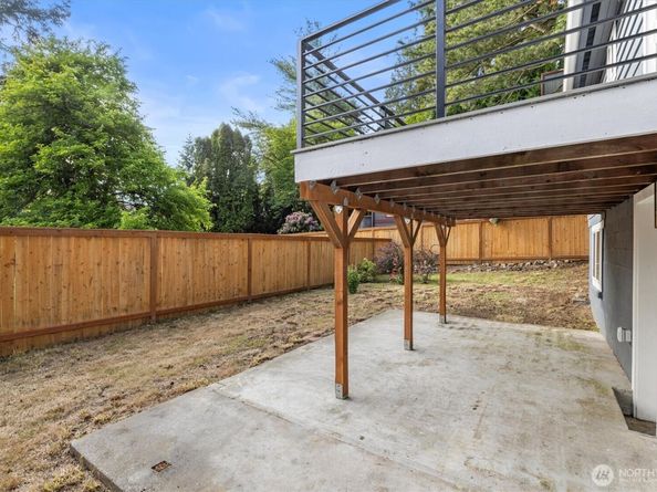 13331 23rd Avenue NE 2, Seattle WA 98125