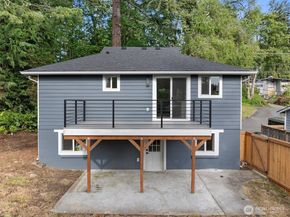 13331 23rd Avenue NE 2, Seattle WA 98125