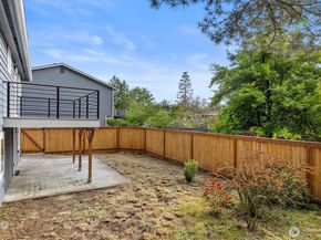 13331 23rd Avenue NE 2, Seattle WA 98125
