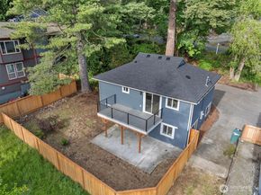13331 23rd Avenue NE 2, Seattle WA 98125