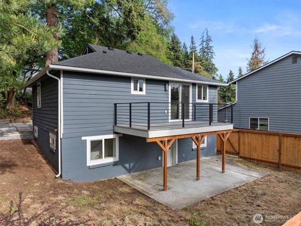 13331 23rd Avenue NE 2, Seattle WA 98125