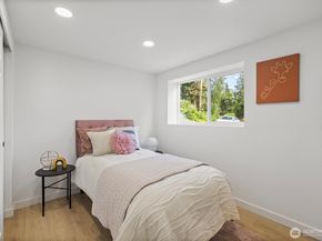 13331 23rd Avenue NE 2, Seattle WA 98125