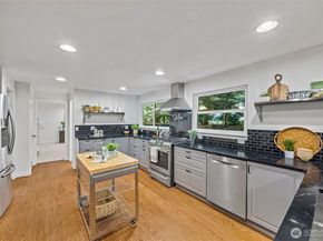 18112 NE 191st Street, Woodinville WA 98077