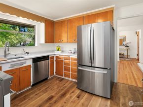 7348 55th Avenue NE, Seattle WA 98115