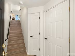 1900 132nd Avenue SE I23, Bellevue WA 98005