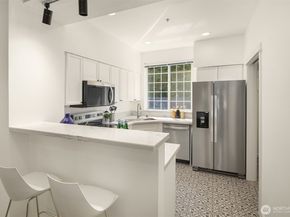 1900 132nd Avenue SE I23, Bellevue WA 98005