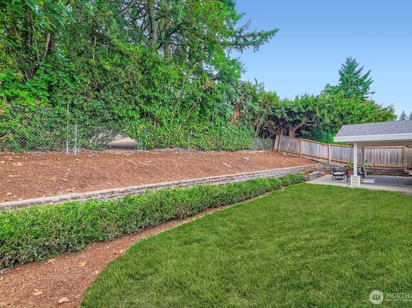 1733 172nd Place NE, Bellevue WA 98008
