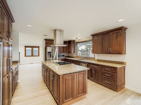 1733 172nd Place NE, Bellevue WA 98008