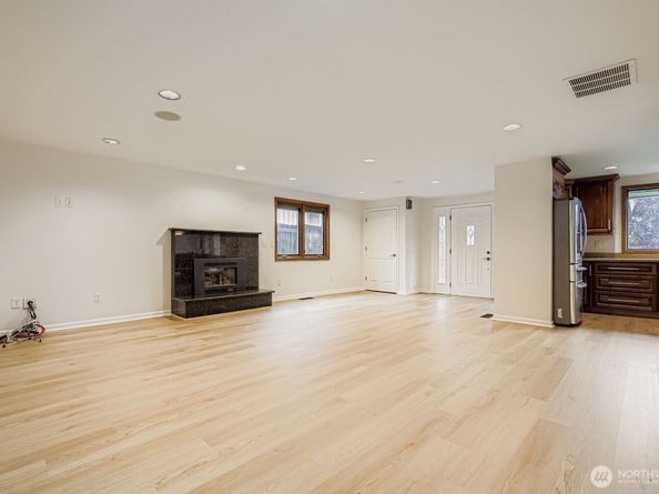 1733 172nd Place NE, Bellevue WA 98008