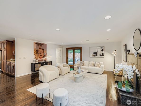1733 172nd Place NE, Bellevue WA 98008