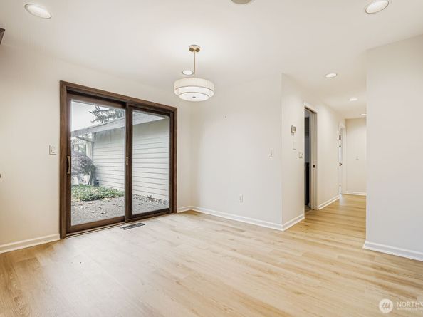 1733 172nd Place NE, Bellevue WA 98008