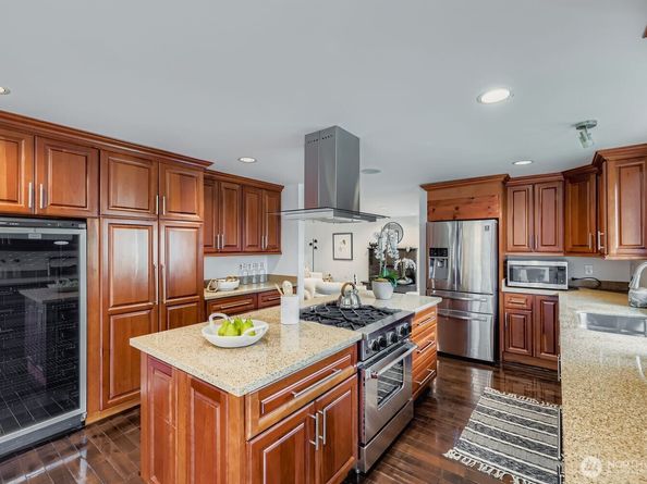 1733 172nd Place NE, Bellevue WA 98008