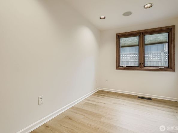 1733 172nd Place NE, Bellevue WA 98008