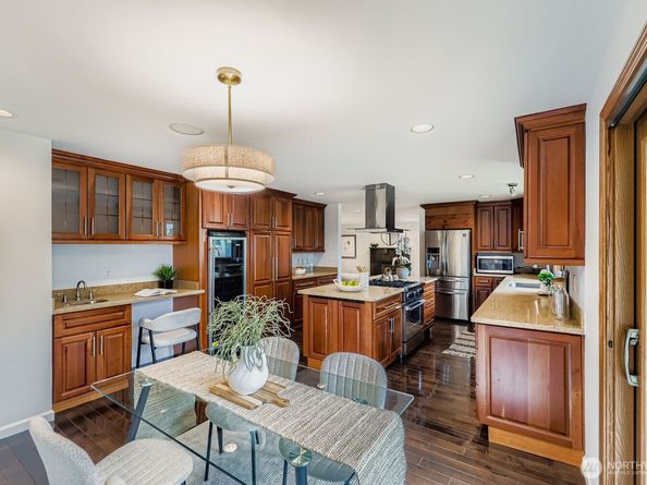 1733 172nd Place NE, Bellevue WA 98008