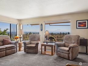 4233 S 252nd Place, Kent WA 98032