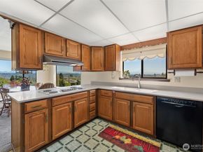 4233 S 252nd Place, Kent WA 98032