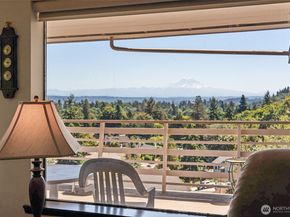 4233 S 252nd Place, Kent WA 98032