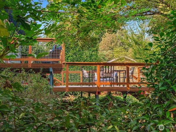 12828 110th Avenue NE, Kirkland WA 98034