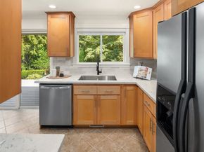 12828 110th Avenue NE, Kirkland WA 98034