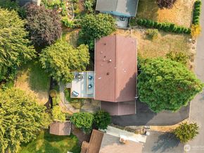 12828 110th Avenue NE, Kirkland WA 98034