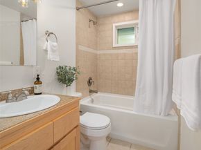 12828 110th Avenue NE, Kirkland WA 98034