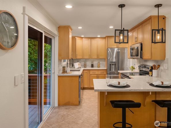 12828 110th Avenue NE, Kirkland WA 98034