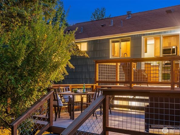 12828 110th Avenue NE, Kirkland WA 98034