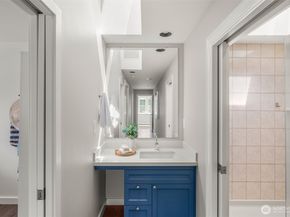 1212 E Shelby Street 5, Seattle WA 98102