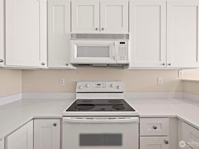 6831 NE 170th Street 306, Kenmore WA 98028