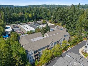 6831 NE 170th Street 306, Kenmore WA 98028