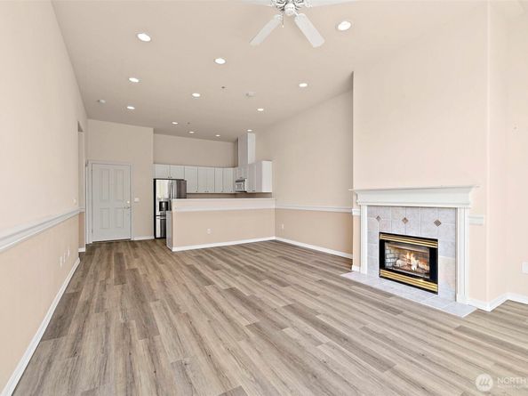 6831 NE 170th Street 306, Kenmore WA 98028