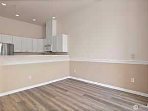 6831 NE 170th Street 306, Kenmore WA 98028