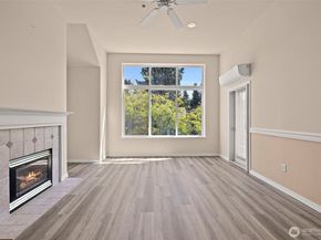 6831 NE 170th Street 306, Kenmore WA 98028