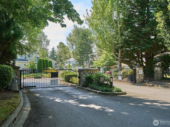 4818 NE 5th Court, Renton WA 98059