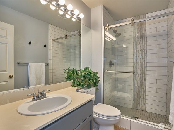 4818 NE 5th Court, Renton WA 98059