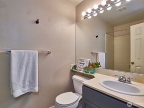 4818 NE 5th Court, Renton WA 98059