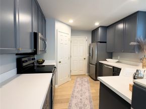 4818 NE 5th Court, Renton WA 98059