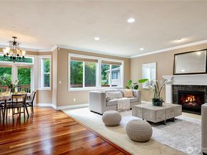 15025 SE 43rd Street, Bellevue WA 98006