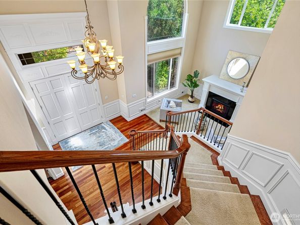15025 SE 43rd Street, Bellevue WA 98006
