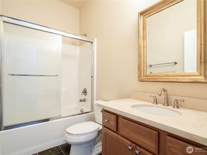 15025 SE 43rd Street, Bellevue WA 98006