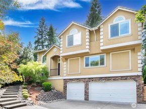 15025 SE 43rd Street, Bellevue WA 98006
